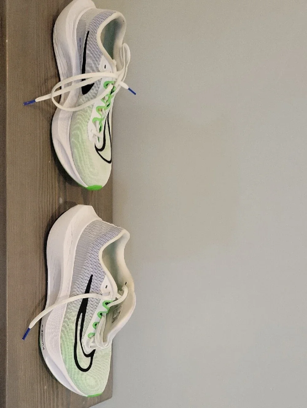 Nike Zoom Fly 5 Running Shoe - White, Green, Black